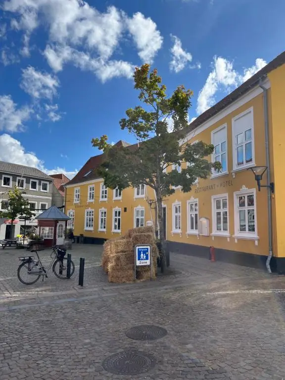 Niollo Hotels exterior on Nørretorv in Aabenraa